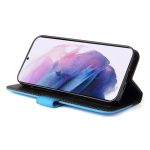 Apple Wooze Colour Wallet iPhone 16 Pro oldalra nyíló tok, stand, kártyatartóval, kézpánttal, kék