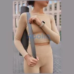 Uniq Stride De Rubber Apple Watch 44/45/46/49mm gumis szilikon szíj, bézs-sárga